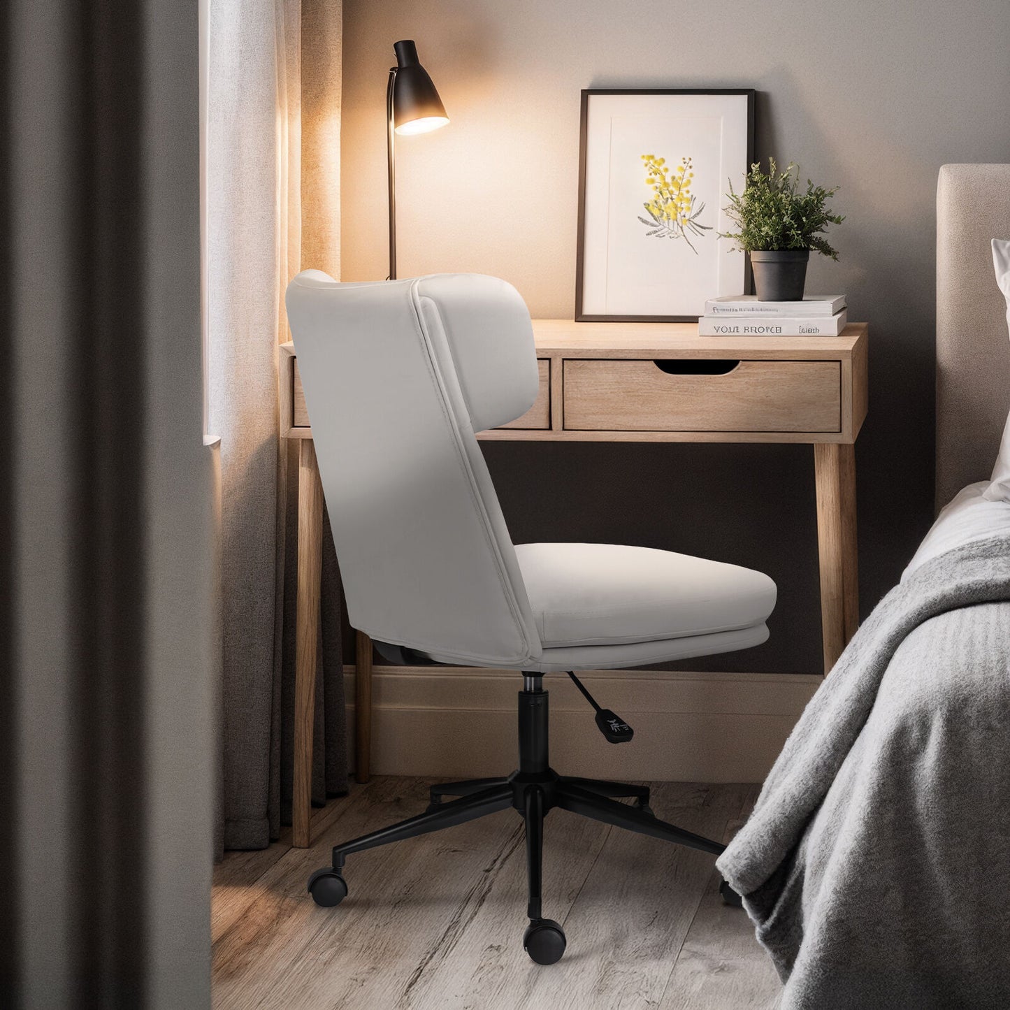 La Bella Office Desk Chair | PU Leather Home Office Swivel Chair Computer Seat WHITE