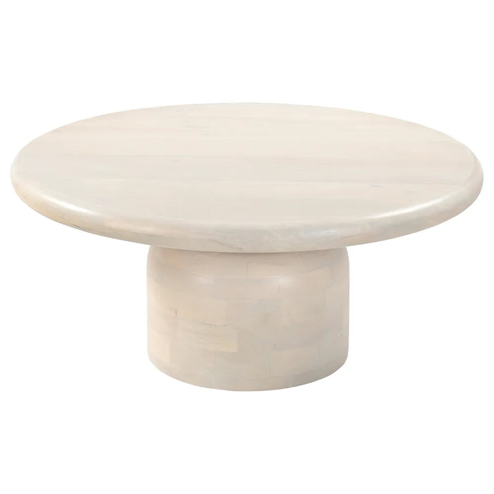 white centrepiece